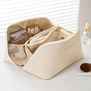 ELUNEA Essential Beauty Pouch