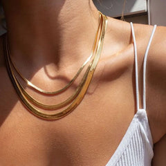 Collar Lía · Gargantilla Herringbone