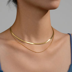 Collar Lía · Gargantilla Herringbone